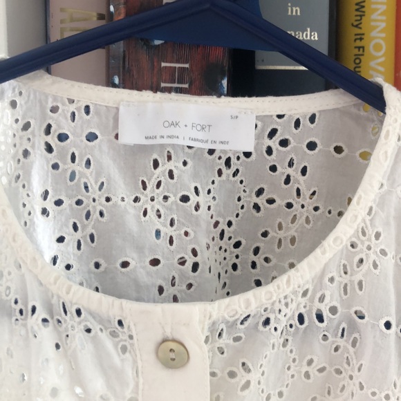 Oak and fort eyelet top - Picture 2 of 4